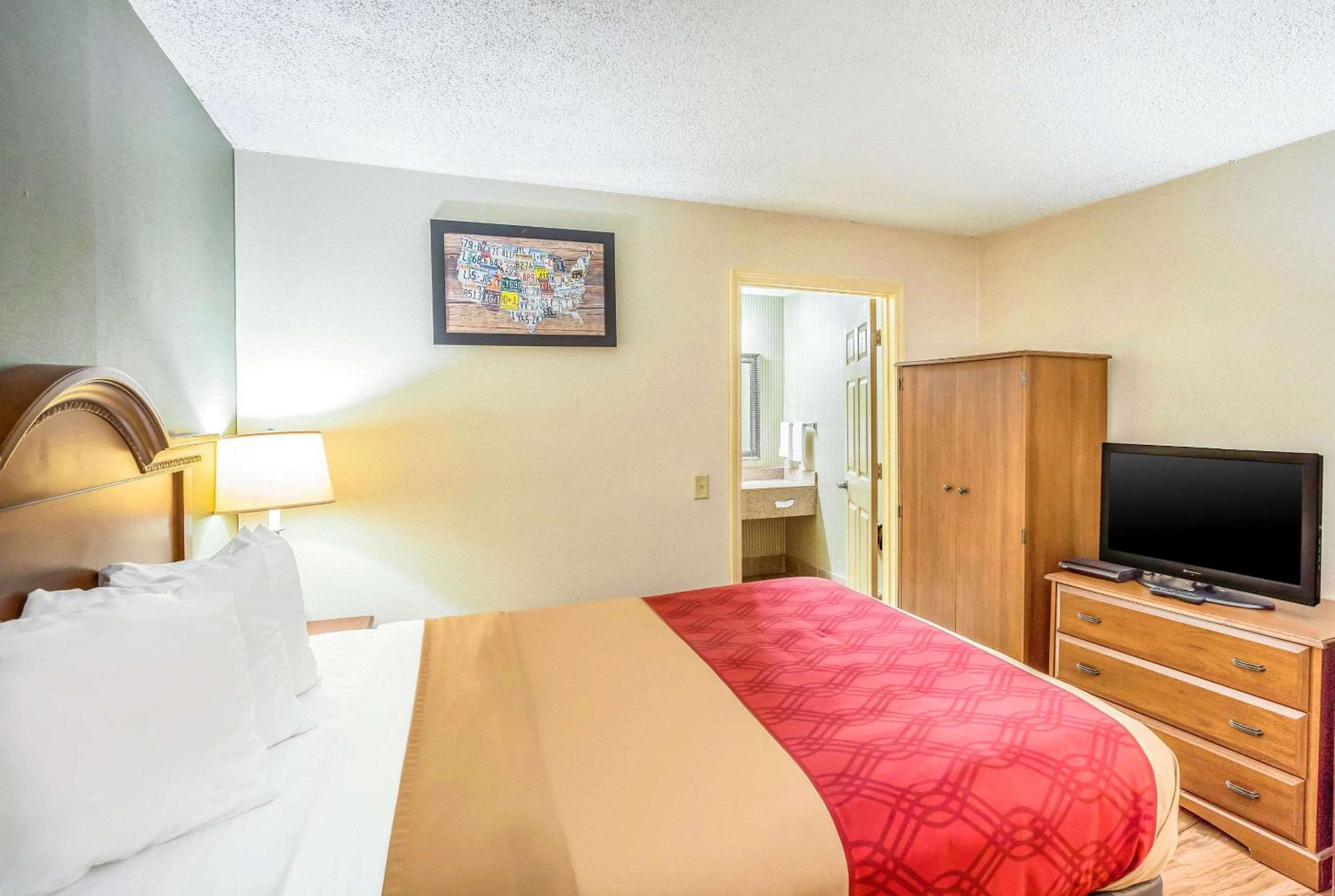 Econo Lodge Huntington - Barboursville University Area Экстерьер фото